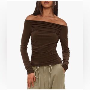 NWT/OFF SHOULDER RUCHED BROWN TOP-S